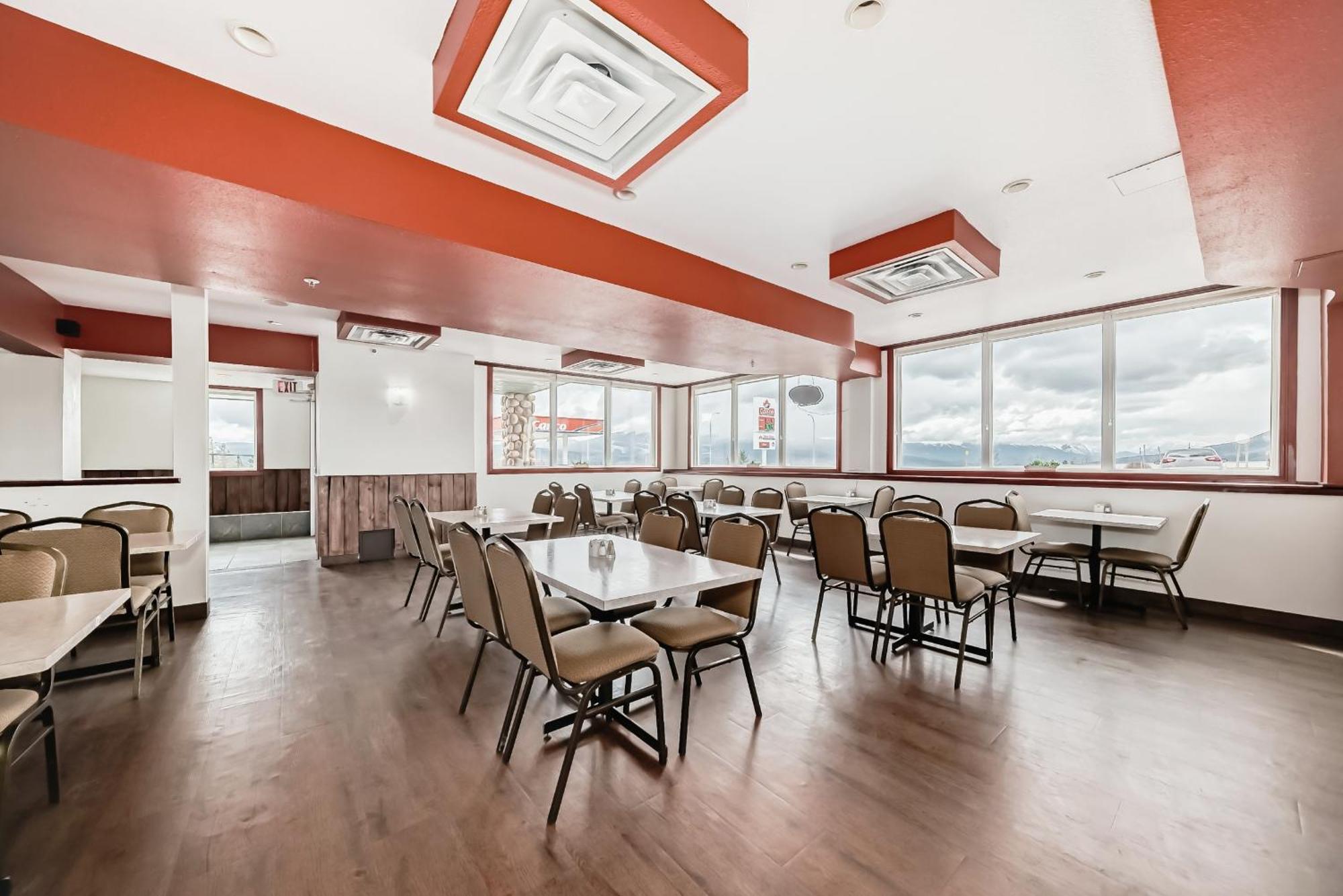 Grande Cache Inn & Suites 外观 照片