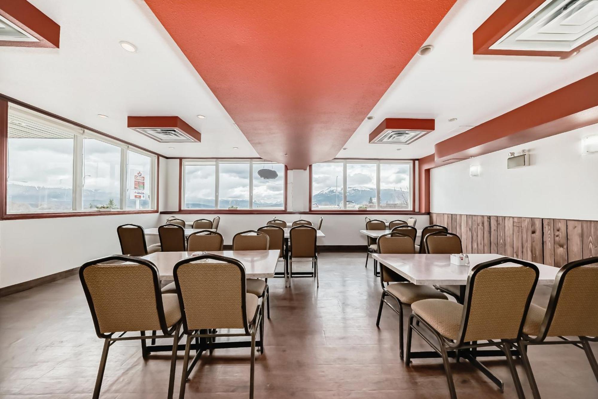 Grande Cache Inn & Suites 外观 照片