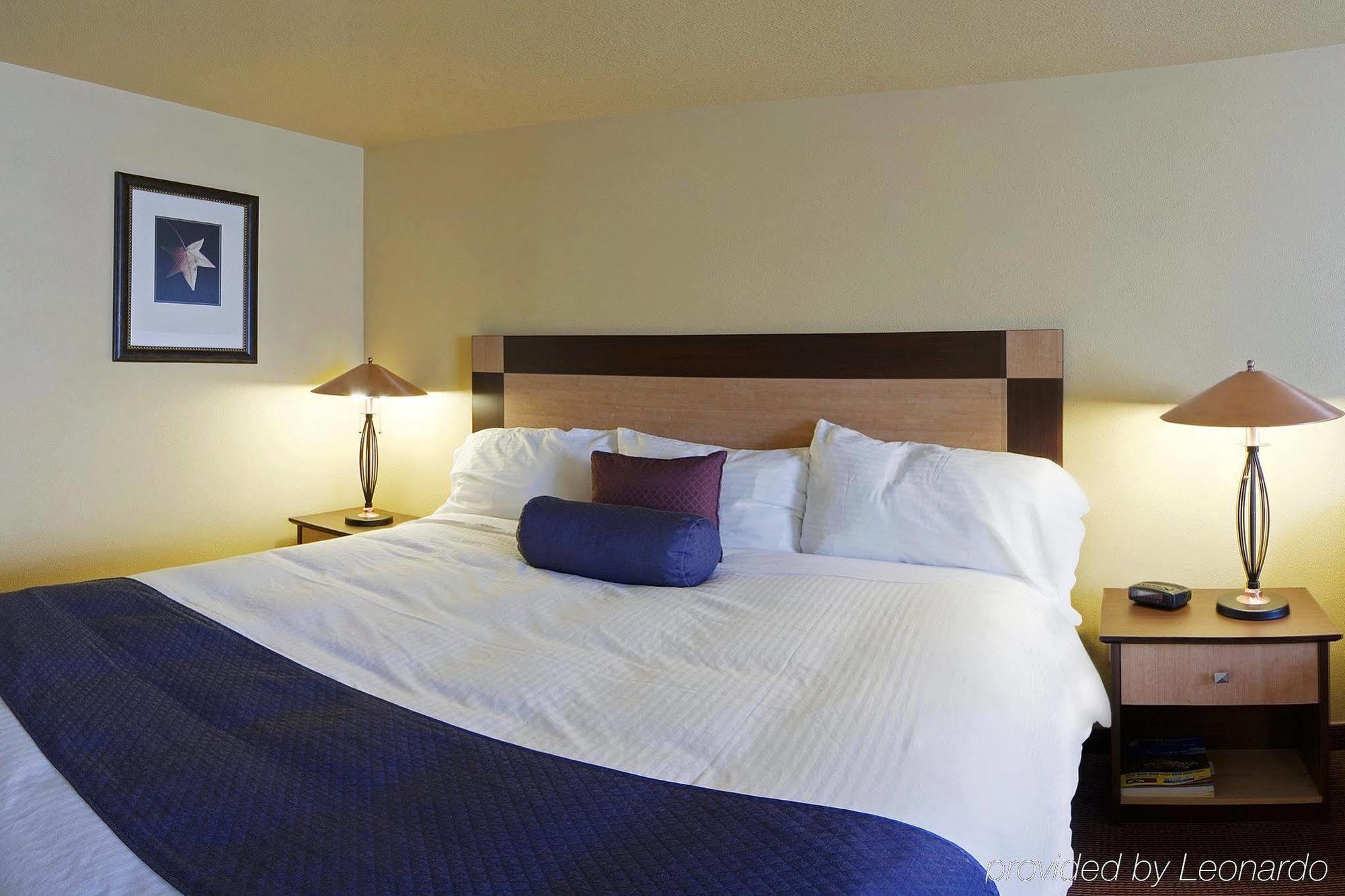 Grande Cache Inn & Suites 客房 照片