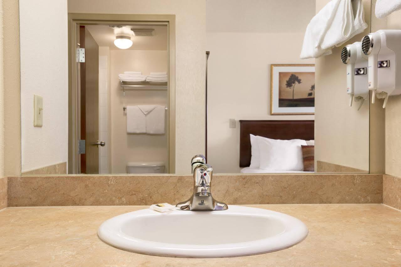 Grande Cache Inn & Suites 外观 照片